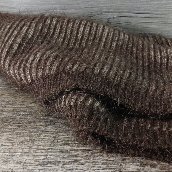 Simply Noelle Cowl Scarf Women's Brown Cream Fuzzy Cozy NWT - Picture 4 of 7